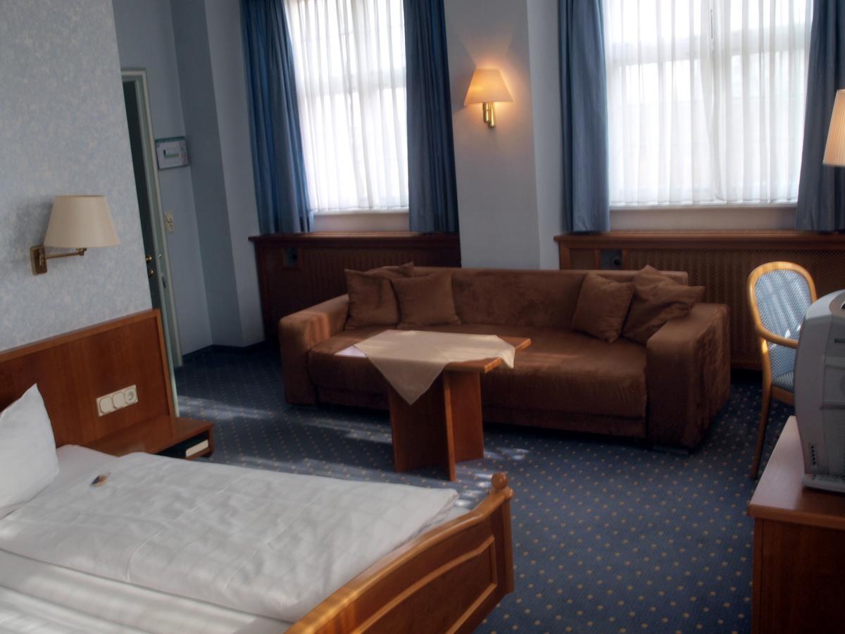 Markgraeflich Badischer Gasthof Schwanen Salem  Εξωτερικό φωτογραφία